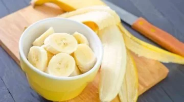 «سم قاتل هييتسبب في موتك».. تعرف على “3 أنواع من الأطعمة” لا يجب تناولها أبداً مع الموز.. احذروا هذا الموت الأكيد!!