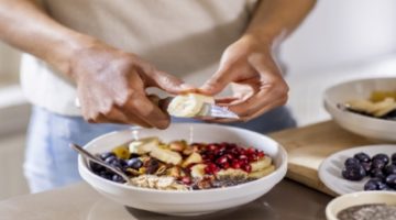 أخصائية تكشف عن أفضل الأطعمة لمرضى السكري في وجبة الفطور وأخرى ممنوع تناولها